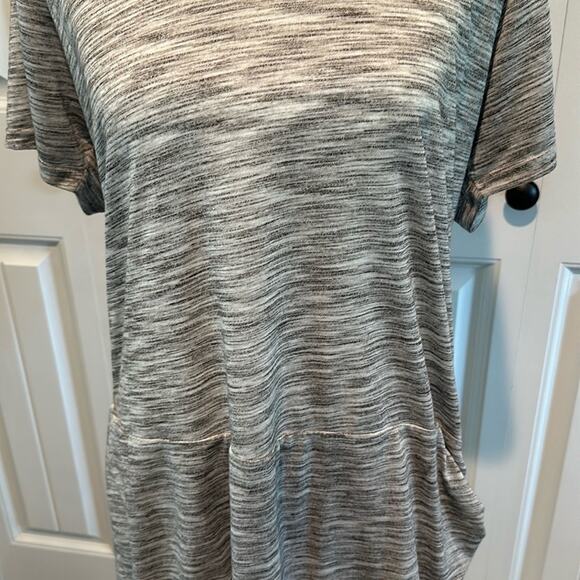 Coco + Carmen XXL Faux Wrap Heathered Gray Ruched Dress - Picture 5 of 11